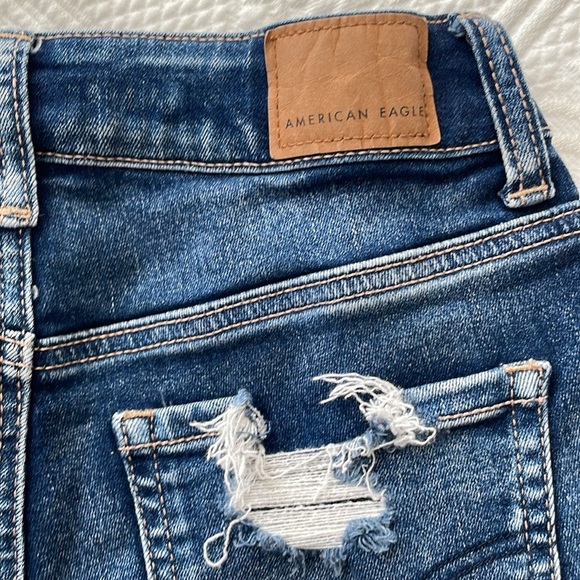 American Eagle Hi-Rise Shortie Shorts Floral Distressed Button Fly Dark Wash 0 - Picture 7 of 12